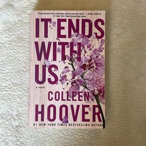 IT ENDS WITH US BY COLLEEN HOOVER